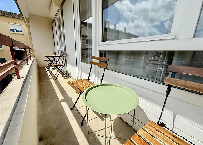 Lumineux Avec Balcon *