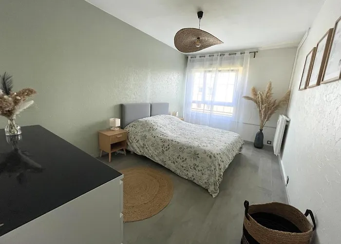 Lumineux Avec Balcon * Caen